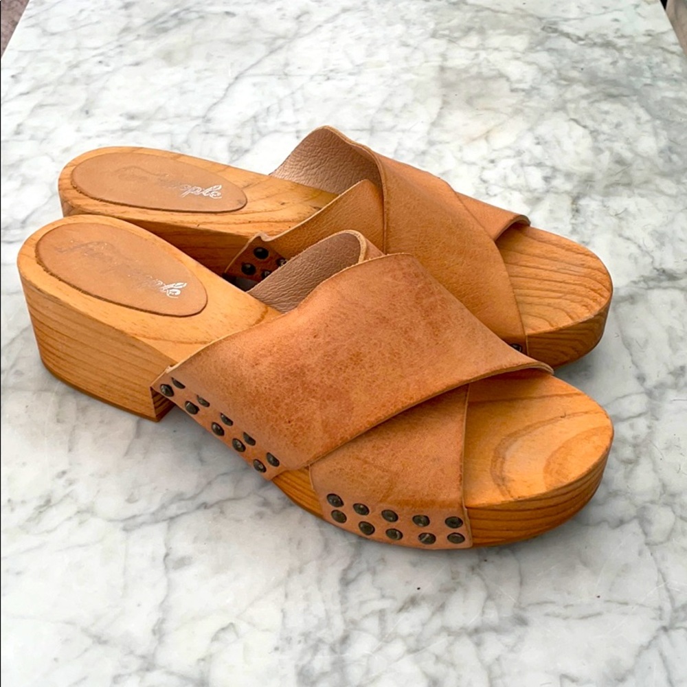 Free People Clogs